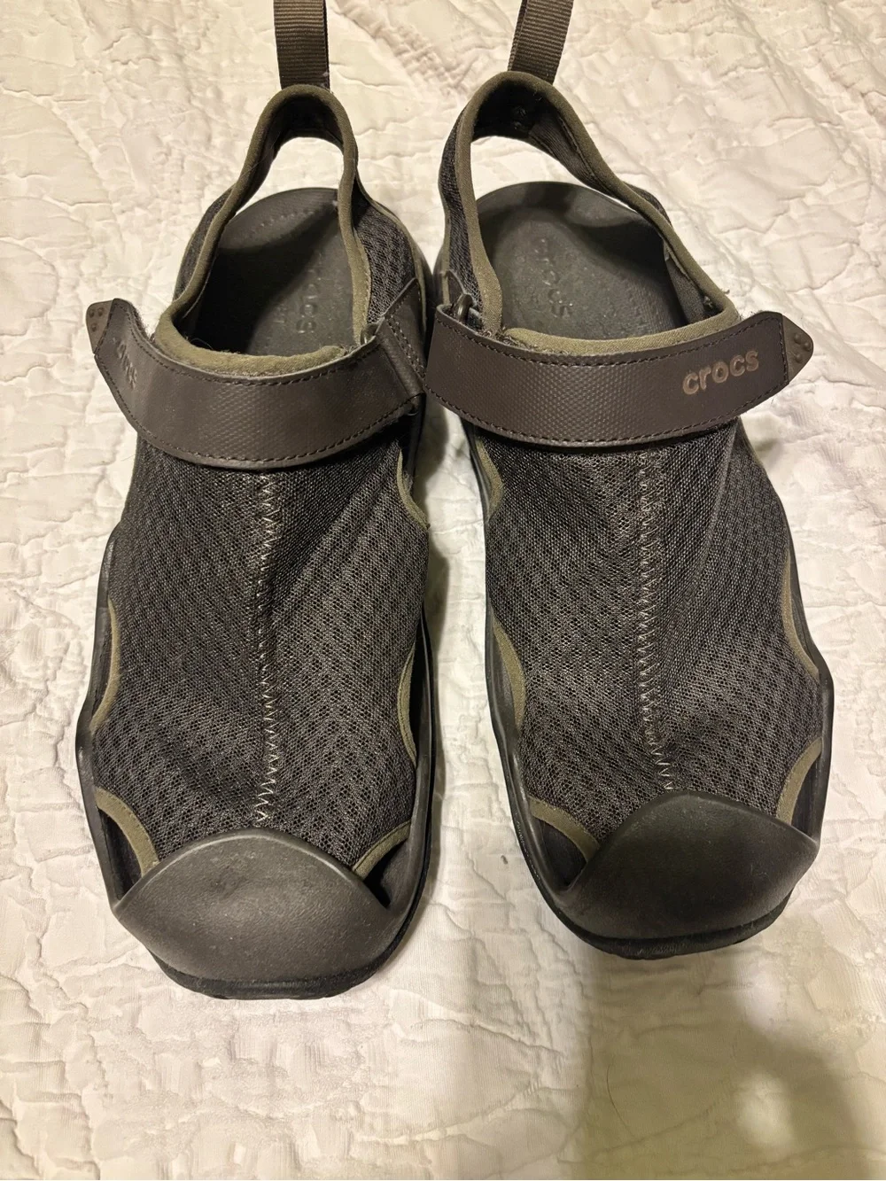 CROCS Brown Mesh Closed-Toe Sport Sandals